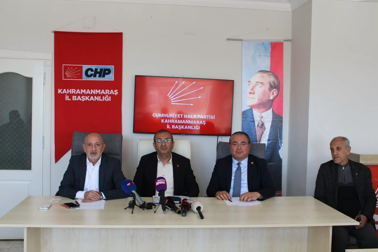 CHP Heyeti Kahramanmaraş’ta Sahaya İndi: “Geçim Yoksa Seçim Var!”