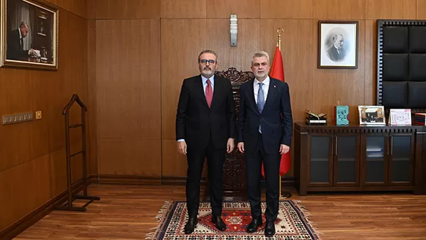 Büyükşehirde Stratejik Zirve: Başkan Görgel, MKYK Üyesi Mahir Ünal’la İhya Sürecini Görüştü