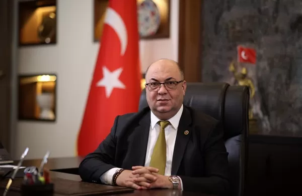 Başkan Mehmet Akpınar’dan Edelere Bayram Müjdesi Tadında Mesaj: “Bizim En Büyük Gücümüz Kardeşliğimiz!”