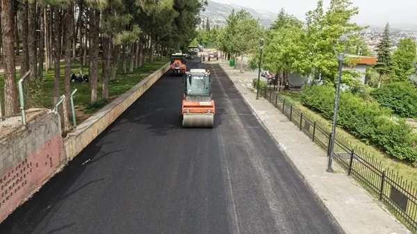Hacı Bayram Veli Mahallesi’nde Asfalt Hamlesi: 1 Kilometrelik Hat Yenileniyor!