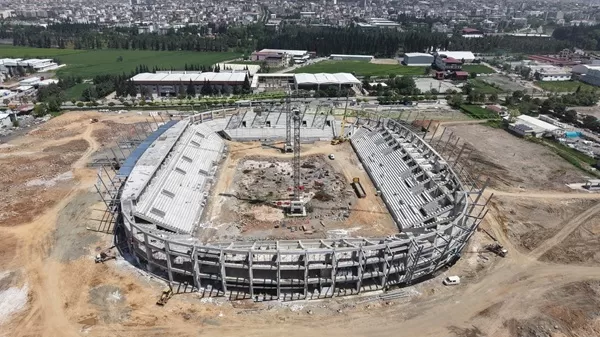 Kahramanmaraş’ın Yeni Stadı Yükseliyor: Yüzde 43 Tamam! İşte Açılış Tarihi