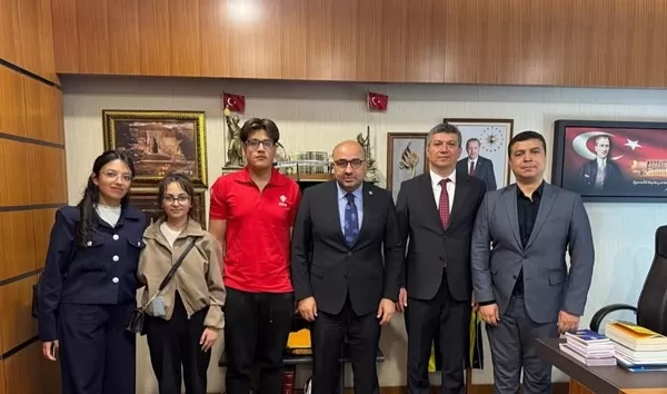 TBMM’de Andırın Rüzgarı: Milletvekili Mehmet Şahin, Şampiyon Öğrencileri Meclis’te Ağırladı!