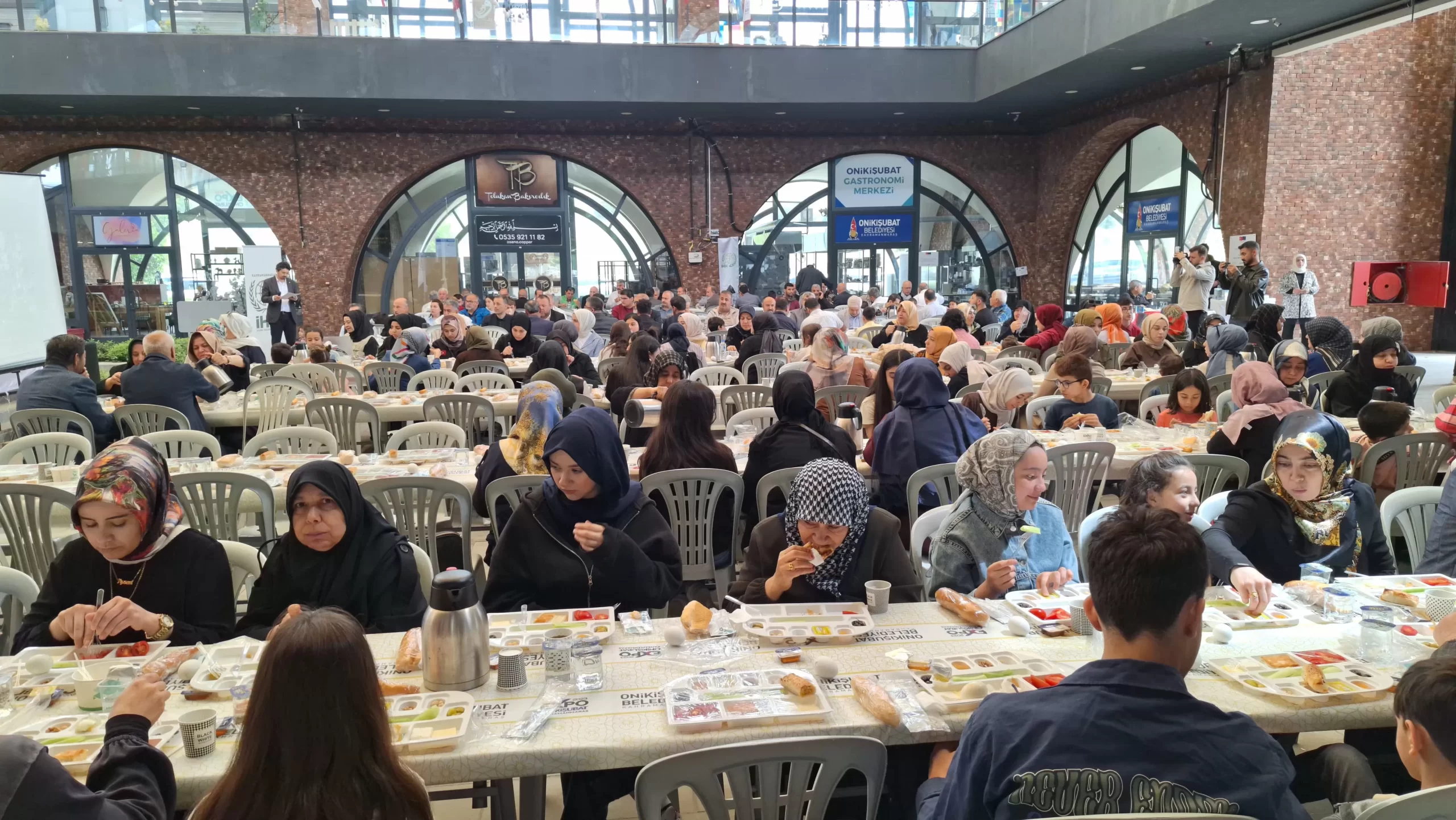 Onikişubat’ta Kurumsal Dayanışma: Belediye ve İHH’dan Yetim Çocuklar İçin Örnek Paydaşlık