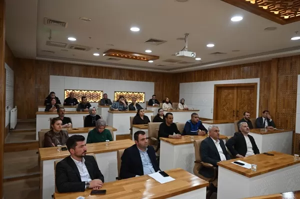 Türkoğlu Belediyesinden dev etkinlik; Ailede çocuklar nasıl yetiştirilmeli?