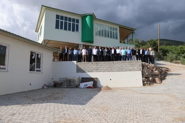 Başkan Akpınar Kabasakal’da Masaya Vurdu! Sorunları Dinledi, AKEDAŞ ve KASKİ’yi Canlı Yayında Aradı!