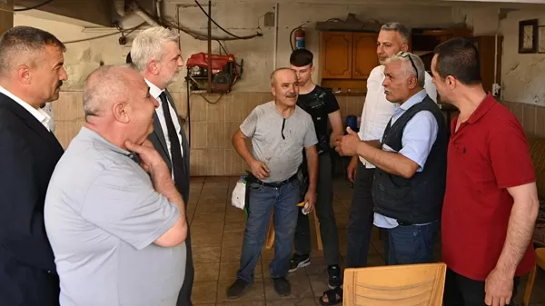 Fırat Başkan Esnafın ve Mahallelinin Taleplerini Sahada Dinledi!