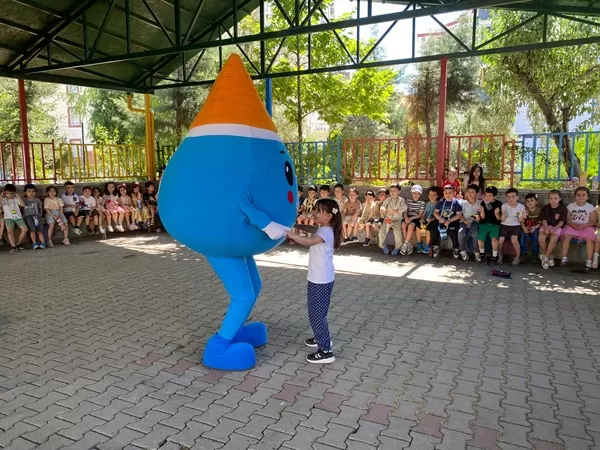 Miniklere Su Tasarrufunu Maskot “Mavi” Öğretti!