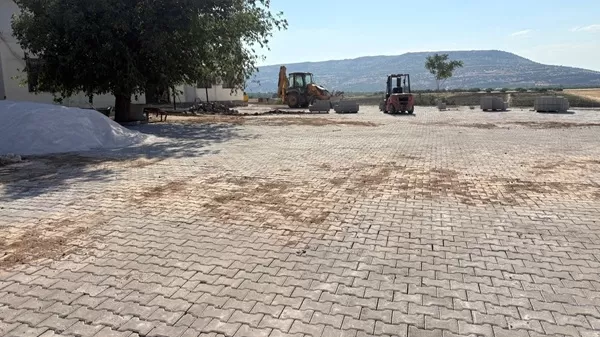 Pazarcık Ufacıklı Mahallesi’ne 6 Bin Metrekarelik Kilit Parke Çalışması