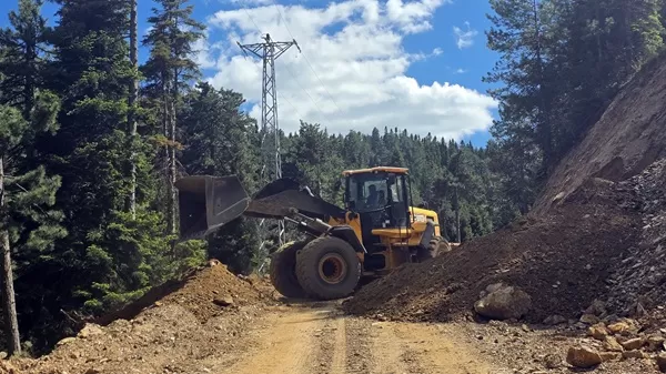 Göksun’a Büyükşehir’den Dev Yol Taarruzu!