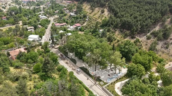 Eski Günlerdeki Gibi… Pınarbaşı Çınaraltı Küllerinden Doğuyor!