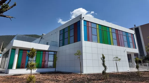 Türkiye Maraş’ı Konuşacak! Fırat Görgel Sözünü Tuttu: 60 Milyonluk Dev Çocuk Sanat Merkezi Açılıyor!