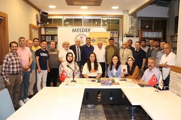 Maraş’ın Kalbine Edebi Yolculuk: Ünlü Yazar Ali Avgın’dan Muhteşem Kültür Şöleni!