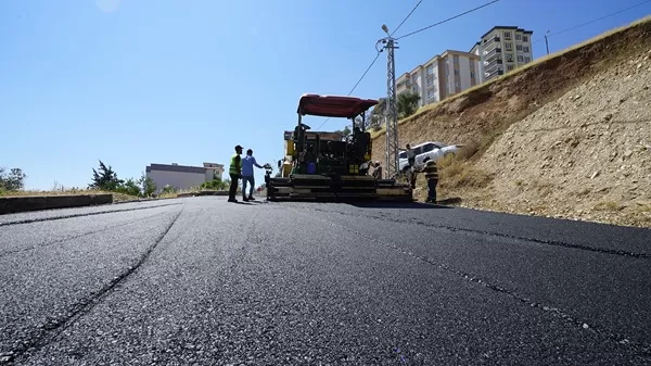 Büyükşehir’den Yeni Haftada 4 İlçe ve 37 Noktada Sıcak Asfalt Hamlesi