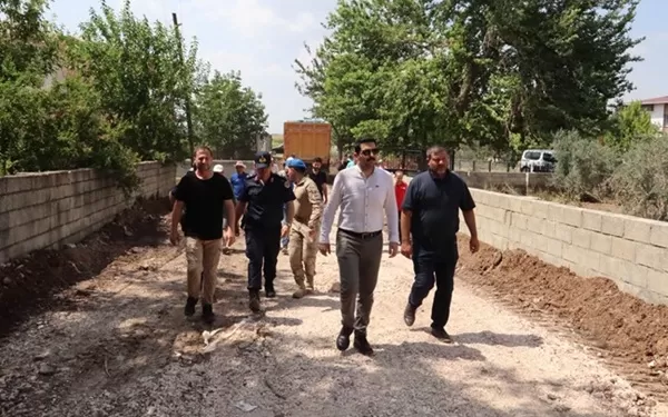 Kaymakam Hulusi Teke, Çöçelli’de Hasar Bölgesini İnceledi