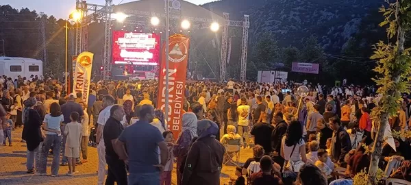 Andırın’da 100. Yıl Coşkusu: Festival Kıraç Konseriyle Zirvede Noktalandı