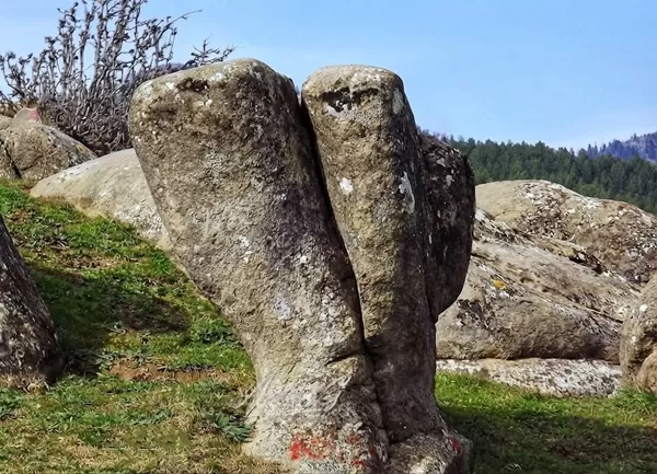 ANDIRIN’DA  “KIZ OĞLAN TAŞI” KAYIPLARA KARIŞTI!