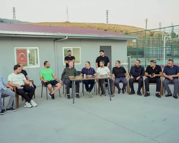 Kahramanmaraş İstiklalspor’da Yeni Sezon Öncesi Moral ve Birlik Yemeği