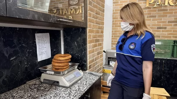 Büyükşehir Belediyesi Şehir Merkezindeki Fırınları Denetledi