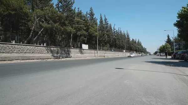 Büyükşehir Belediyesi Şeyh Adil ve Girne Caddelerini Sıcak Asfaltla Yeniledi
