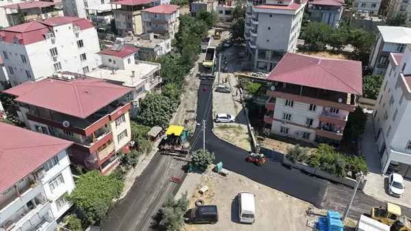 Büyükşehir Belediyesi Dulkadiroğlu Egemenlik Mahallesi’ne 12 Milyon TL’lik Asfalt Yatırımı Yaptı