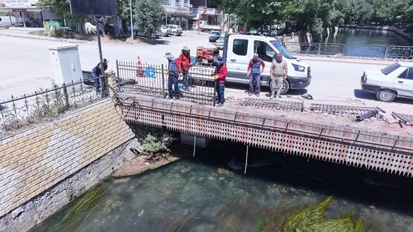 Büyükşehir Belediyesi Elbistan’daki Köprüleri Bakıma Aldı