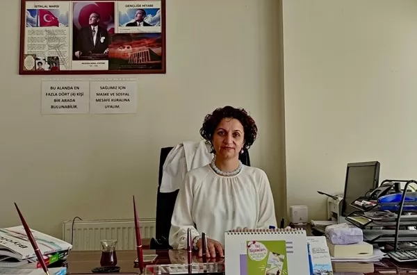 IBU Türkiye Temsilcisi Naciye Kuzdan’dan Öğrenci ve Velilere Tercih Önerileri