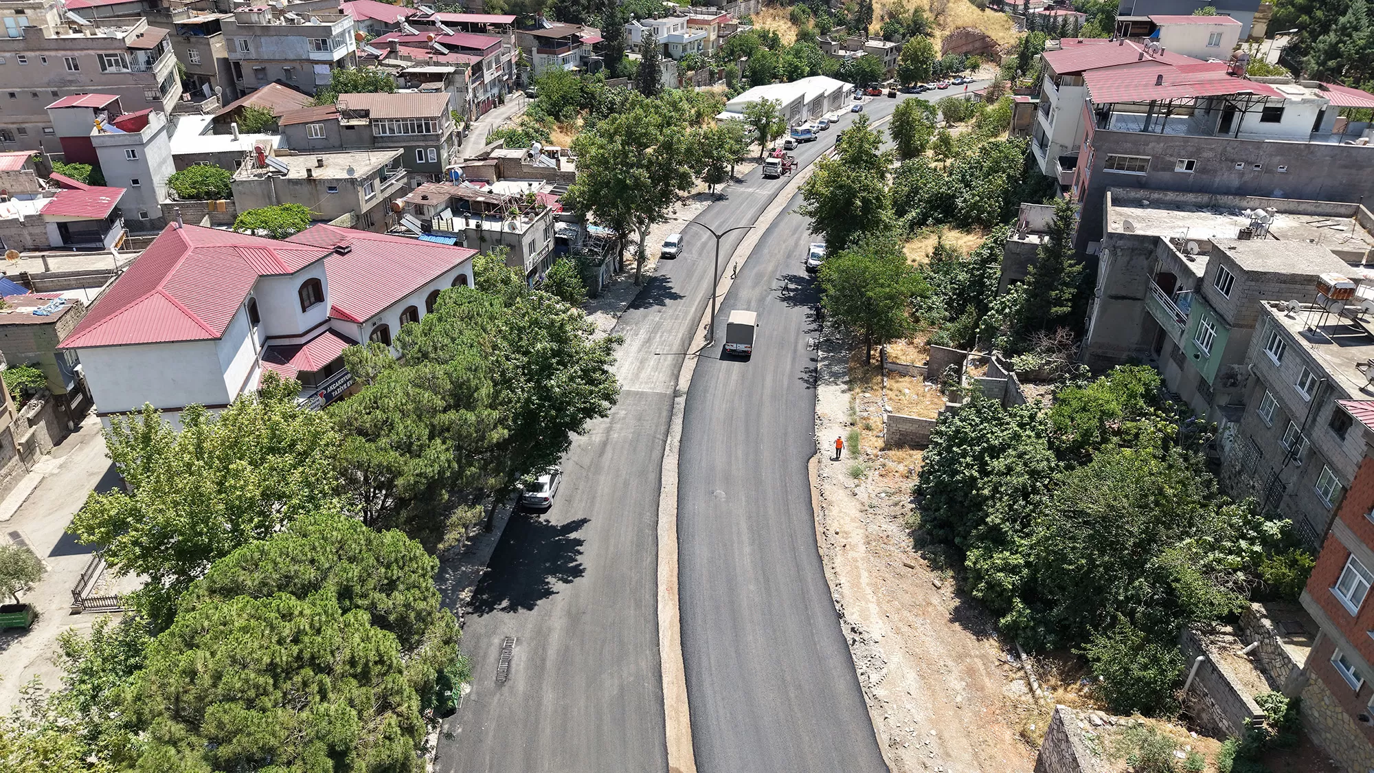Nursultan Nazarbayev Bulvarı’nda İlk Etap Asfalt Çalışmaları Tamamlandı