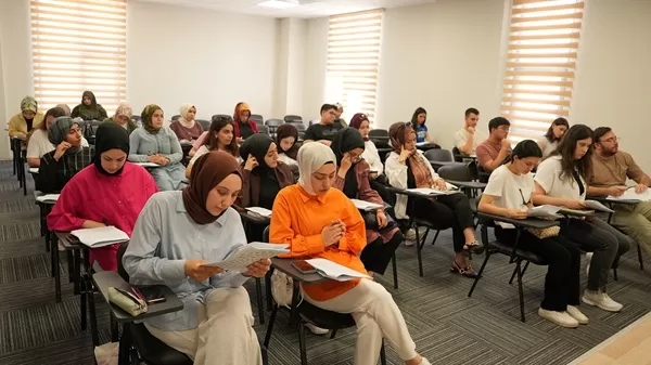 Pusula Maraş Yaz Akademileri Pınarbaşı Gençlik Merkezi’nde Başladı