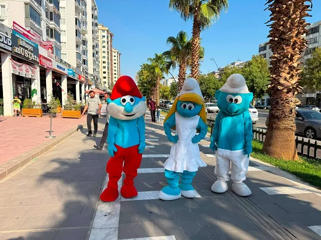 Şirinler Ormandan Şehre İndi: Kahramanmaraş’ta Çocuklarla Buluşuyor!