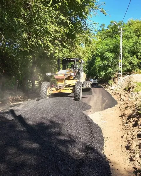 Andırın’da Afetin İzleri Siliniyor! 21 Mahalle için Dev Asfalt Hamlesi