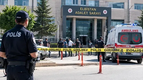 Elbistan Adliyesi Önünde Silahlı Kavga: 3 Yaralı