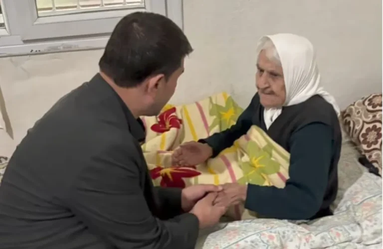 AK Parti Andırın İlçe Başkanı Kayıran’dan Yaşlılar Günü’nde Vefa Ziyareti