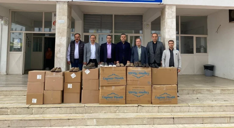 Andırın’da Yüzler Gülüyor: 270 Çocuğa Anlamlı Hediye!