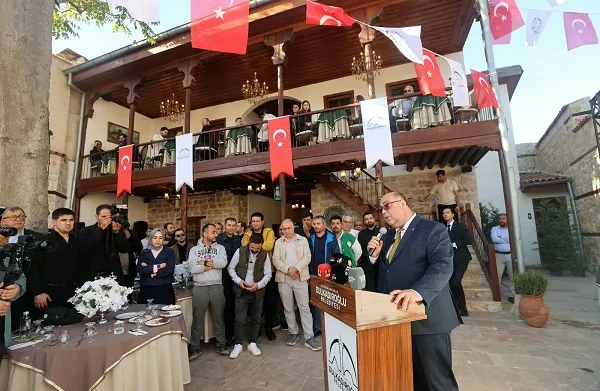 Dulkadiroğlu’nda Sanat Rüzgârı: Avlu1890 Muhteşem Bir Törenle Hizmete Girdi!