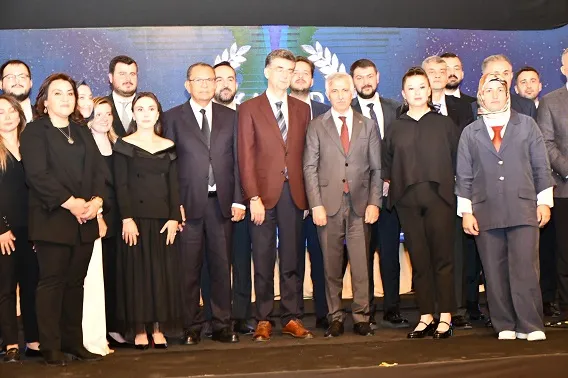 Kahramanmaraş İş Dünyasının Gurur Gecesi: 5. KASİAD Ödülleri Sahiplerini Buldu!