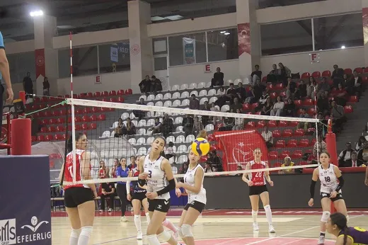 Büyükşehir’in Sultanları set vermedi: Antepia Spor Kulübü’nü 3-0 mağlup etti